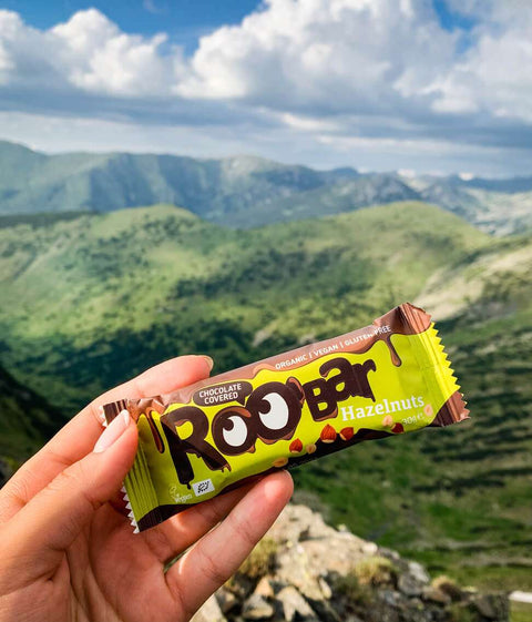 Ekologiškas šokoladu padengtas lazdyno riešutų batonėlis