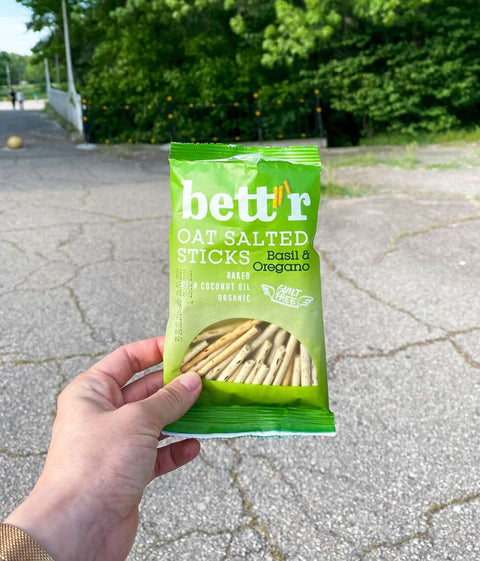 Ekologiškos sūdytos avižų lazdelės su baziliku ir raudonėliu