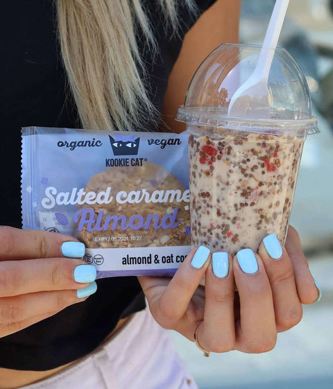 Ekologiškas sūdytos karamelės migdolinis sausainis