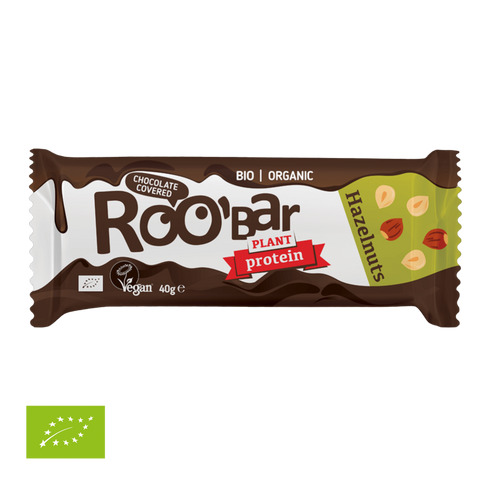 Ekologiškas baltymų batonėlis su lazdyno riešutais, padengtas šokoladu