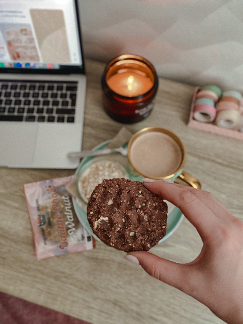 Ekologiškas  šokoladinis sausainiais su graikiniais DOUBLE CHOC & WALNUT