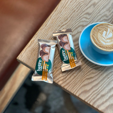 Ekologiškas batonėlis su lazdyno riešutų kremu